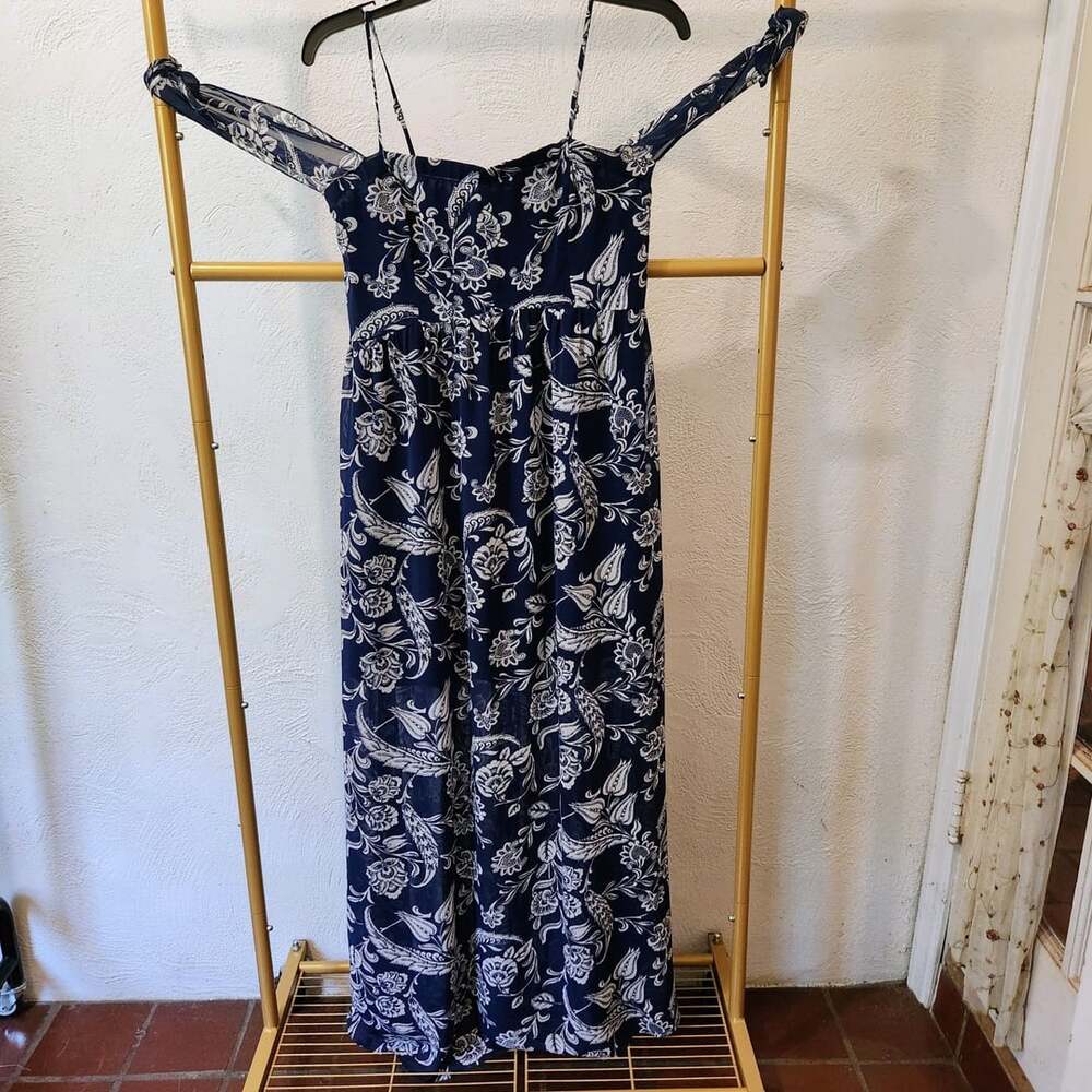 BCNU Floral Maxi Dress Size M Blue White Cold Shoulder